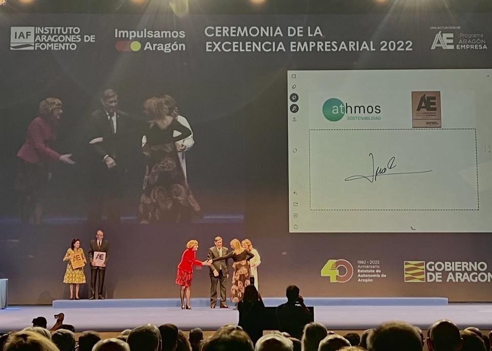 Athmos en la ceremonia de la Excelencia empresarial 2022